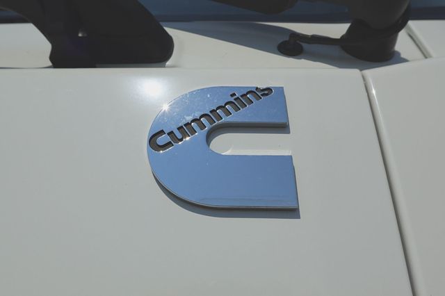 2025 Isuzu FVR (26ft Box w/ Lift Gate) - 22940989 - 51