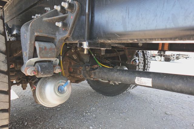 2025 Isuzu FVR Derated (26ft Reefer w/ Lift Gate) - 22929408 - 17