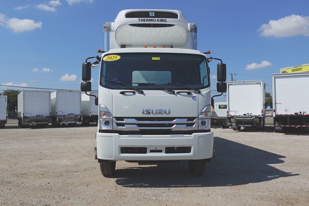 2025 Isuzu FVR Derated (26ft Reefer w/ Lift Gate) - 22929408 - 1