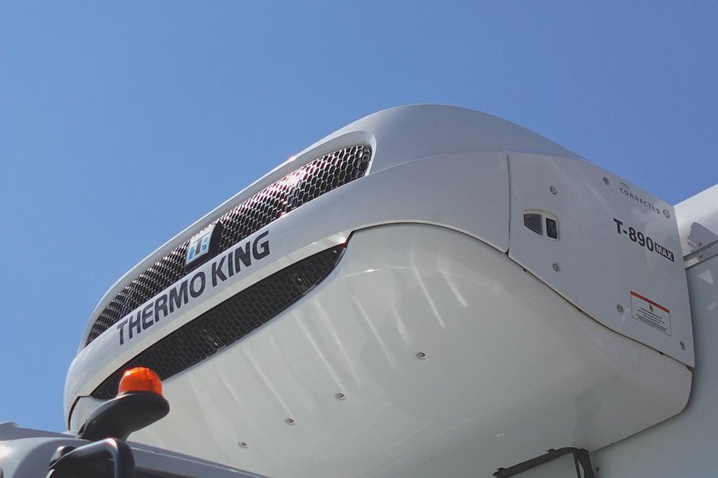 2025 Isuzu FVR Derated (26ft Reefer w/ Lift Gate) - 22929408 - 20