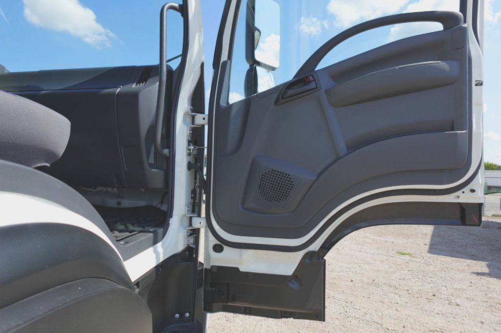 2025 Isuzu FVR Derated (26ft Reefer w/ Lift Gate) - 22929408 - 25