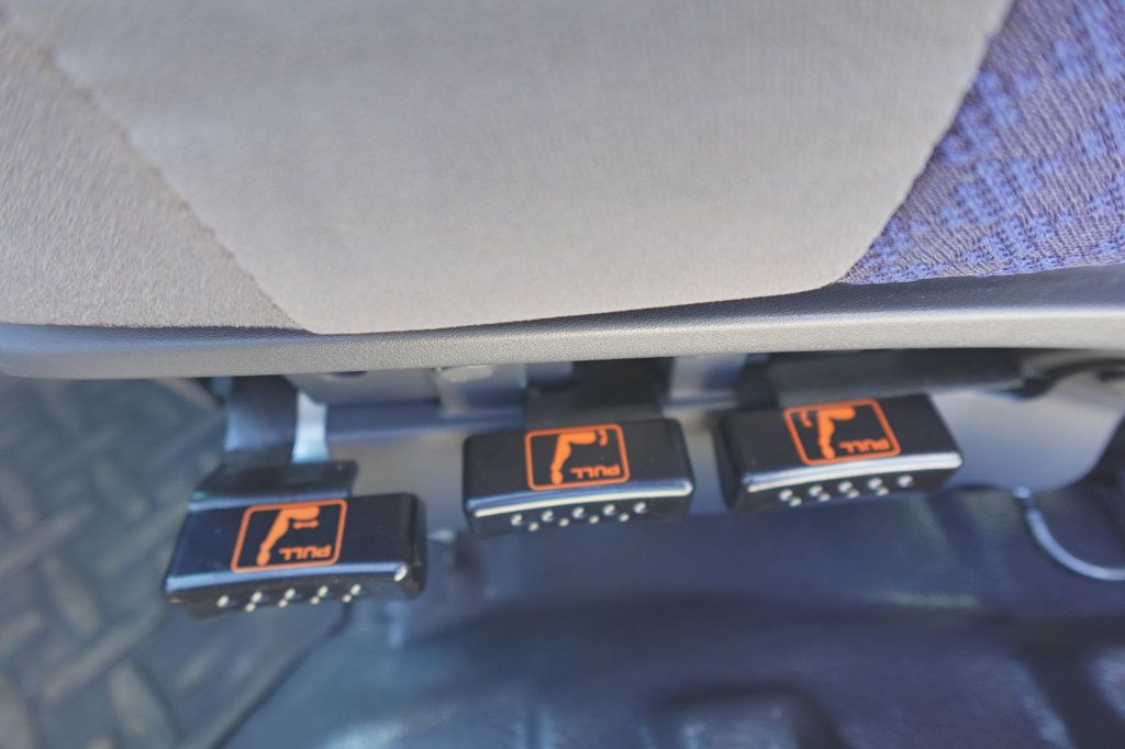 2025 Isuzu FVR Derated (26ft Reefer w/ Lift Gate) - 22929408 - 29