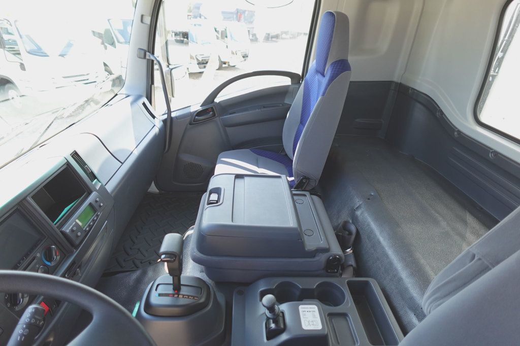 2025 Isuzu FVR Derated (26ft Reefer w/ Lift Gate) - 22929408 - 30