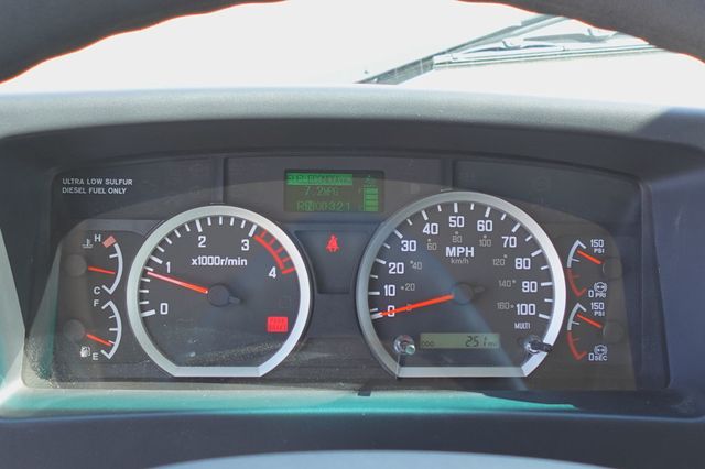 2025 Isuzu FVR Derated (26ft Reefer w/ Lift Gate) - 22929408 - 35