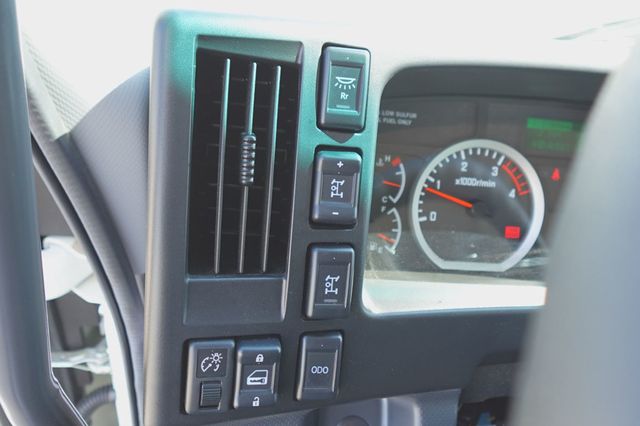 2025 Isuzu FVR Derated (26ft Reefer w/ Lift Gate) - 22929408 - 39