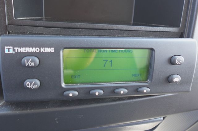 2025 Isuzu FVR Derated (26ft Reefer w/ Lift Gate) - 22929408 - 45