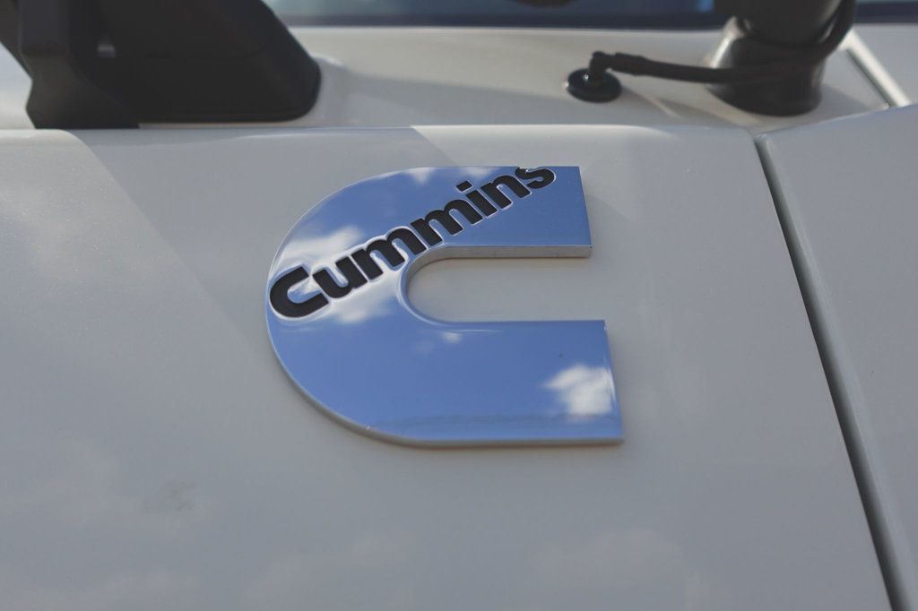 2025 Isuzu FVR Derated (26ft Reefer w/ Lift Gate) - 22929408 - 58