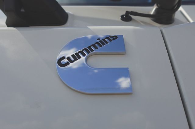 2025 Isuzu FVR Derated (26ft Reefer w/ Lift Gate) - 22929408 - 58