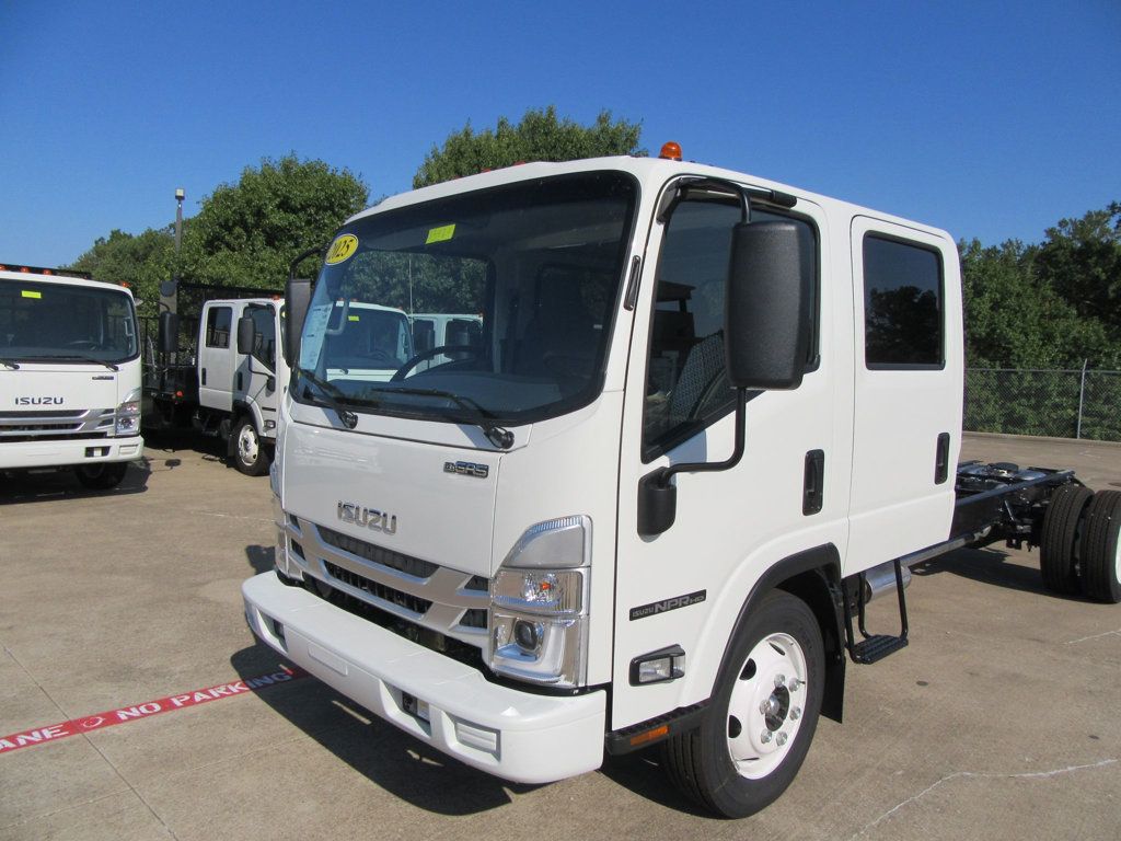 2025 Isuzu NPR (Chassis - Gas) - 22596536 - 1