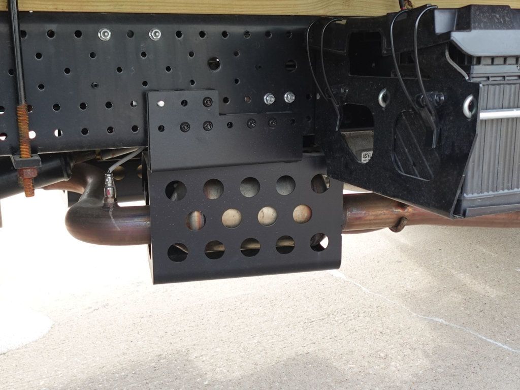 2025 Isuzu NPR HD (12ft Spray Truck w/ Ramps) - 22812919 - 17