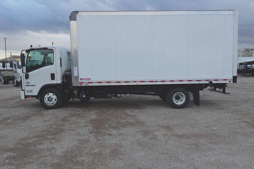 2025 Isuzu NPR HD (18ft Box w/ ICC Bumper) - 22715222 - 3