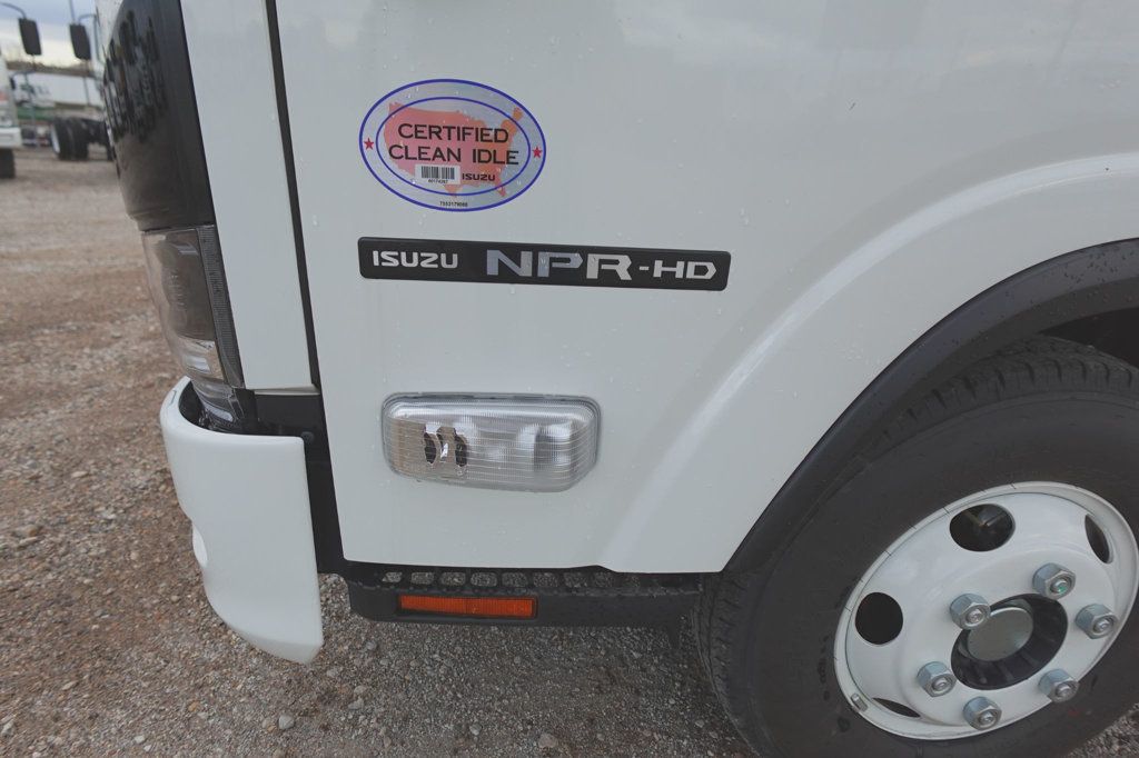 2025 Isuzu NPR HD (18ft Box w/ ICC Bumper) - 22715222 - 43