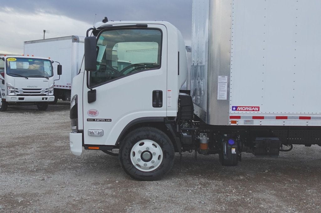 2025 Isuzu NPR HD (18ft Box w/ ICC Bumper) - 22715222 - 5