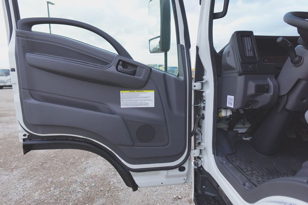 2025 Isuzu NPR HD (18ft Box w/ ICC Bumper) - 22717382 - 15