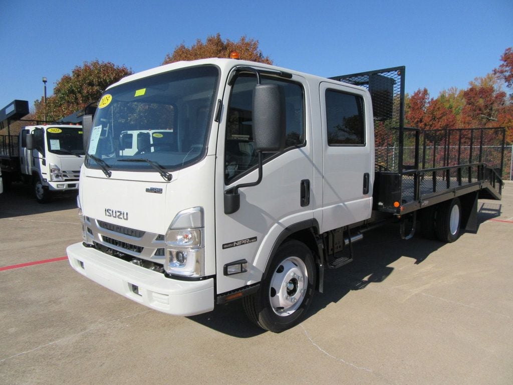 2025 Isuzu NPR HD 19ft Landscape w/ Ramps - 22596536 - 3