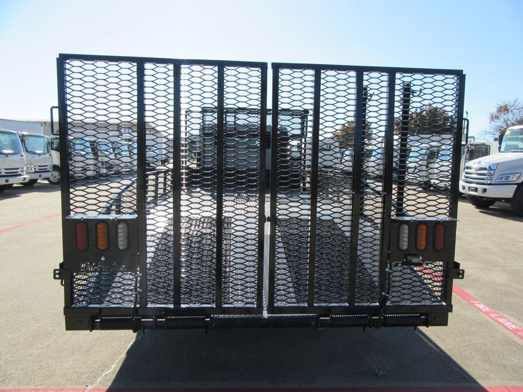 2025 Isuzu NPR HD 19ft Landscape w/ Ramps - 22596536 - 7