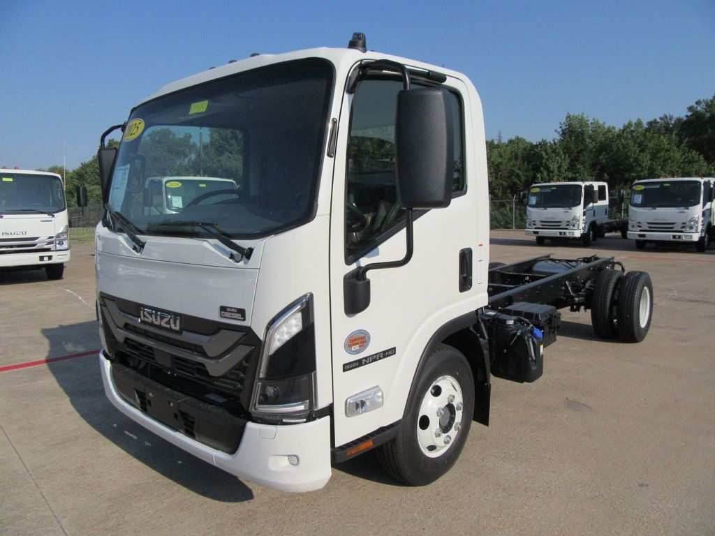 2025 Isuzu NPR HD (Chassis - Diesel) - 22574365 - 2