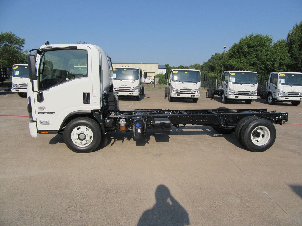 2025 Isuzu NPR HD (Chassis - Diesel) - 22574365 - 3