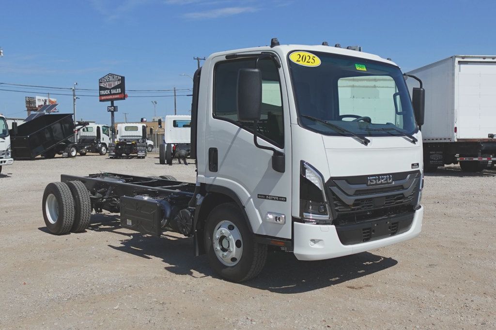 2025 Isuzu NPR HD (Chassis - Diesel) - 22575528 - 0