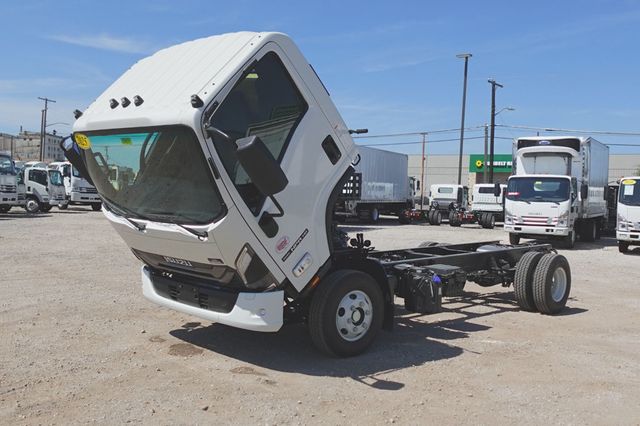 2025 Isuzu NPR HD (Chassis - Diesel) - 22575528 - 33