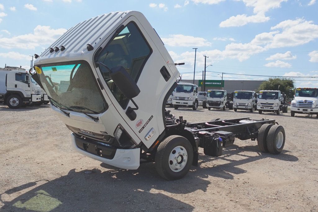 2025 Isuzu NPR HD (Chassis - Diesel) - 22625815 - 33