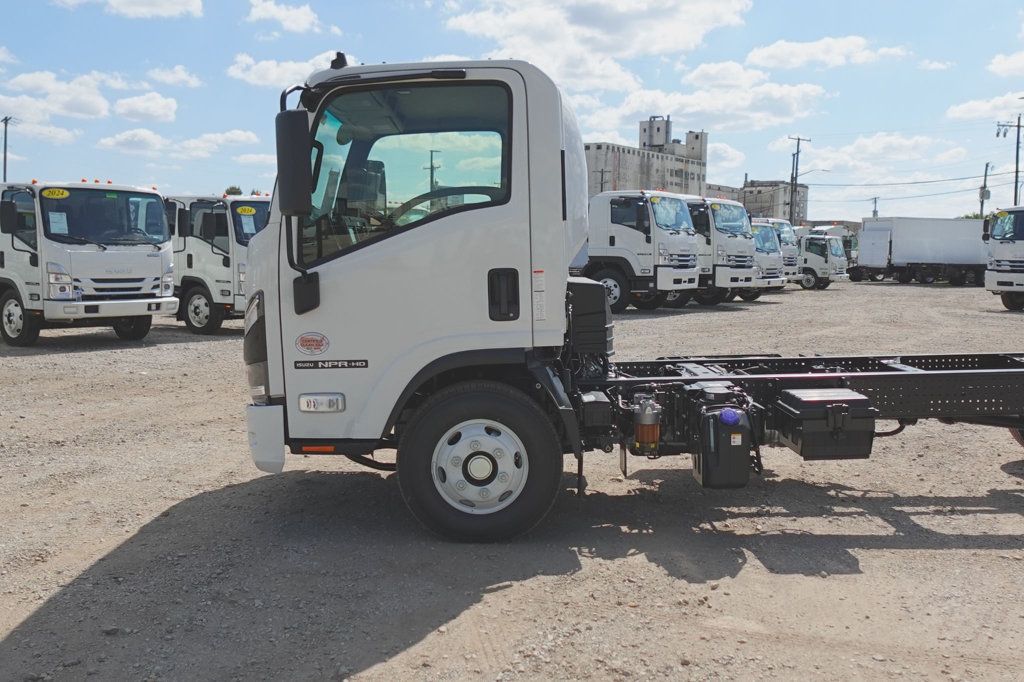 2025 Isuzu NPR HD (Chassis - Diesel) - 22625815 - 4