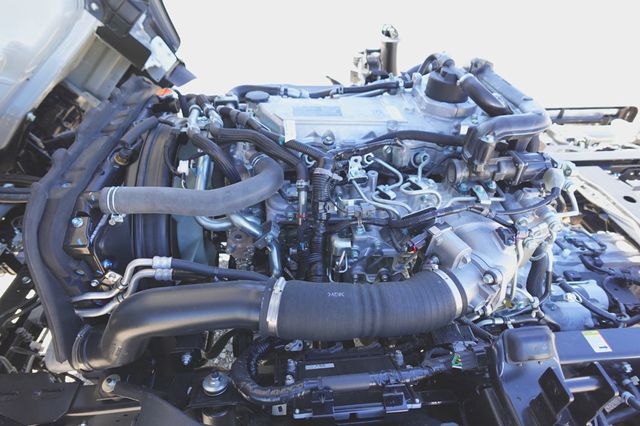 2025 Isuzu NPR HD (Chassis - Diesel) - 22626032 - 34