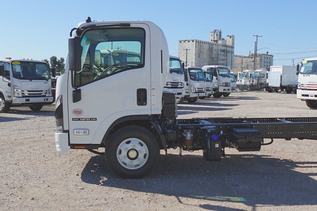 2025 Isuzu NPR HD (Chassis - Diesel) - 22626032 - 4