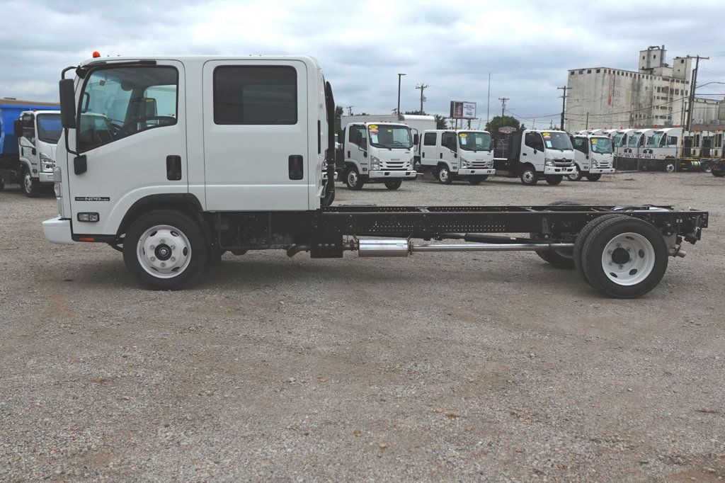 2025 Isuzu NPR HD (Chassis - Gas) - 22535940 - 3