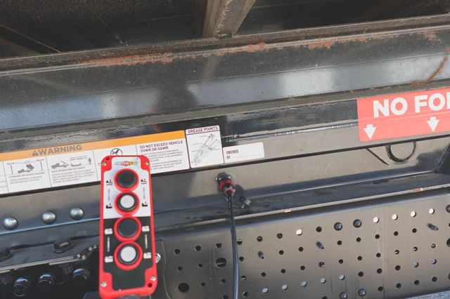 2025 Isuzu NRR (14ft Switch-N-Go System Installed) - 22506558 - 24