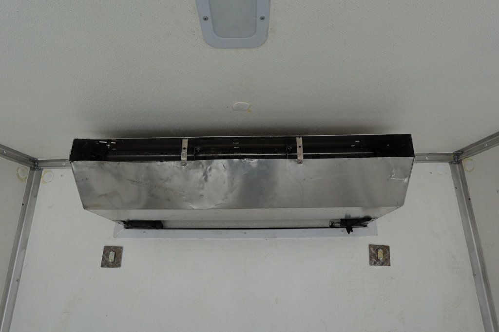 2025 Isuzu NRR (16ft Reefer Truck w/ Lift Gate) - 22834025 - 22