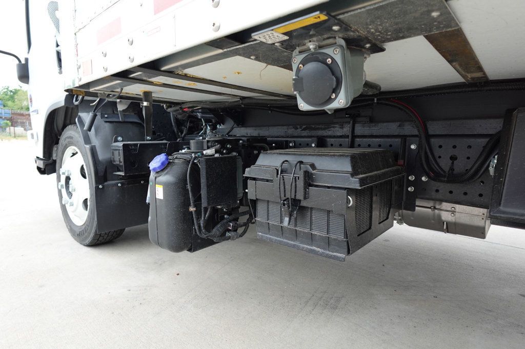 2025 Isuzu NRR (16ft Reefer Truck w/ Lift Gate) - 22834025 - 28