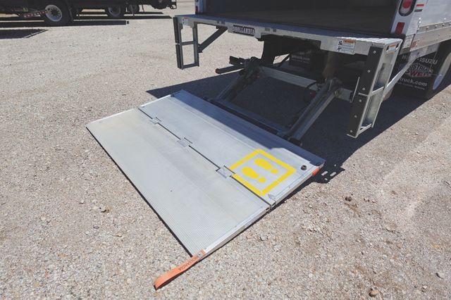 2025 Isuzu NRR (20ft Box w/ Lift Gate) - 22596726 - 12