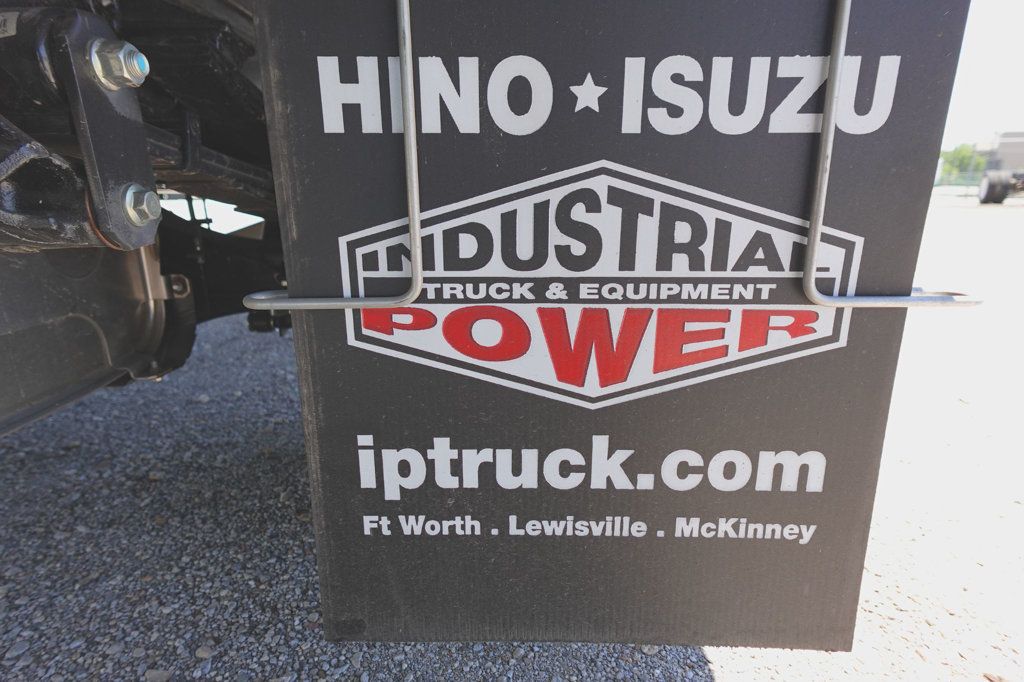 2025 Isuzu NRR (20ft Box w/ Lift Gate) - 22596726 - 16