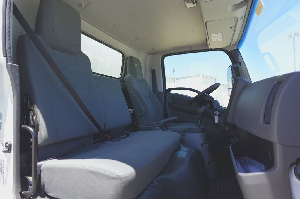 2025 Isuzu NRR (20ft Box w/ Lift Gate) - 22596726 - 25