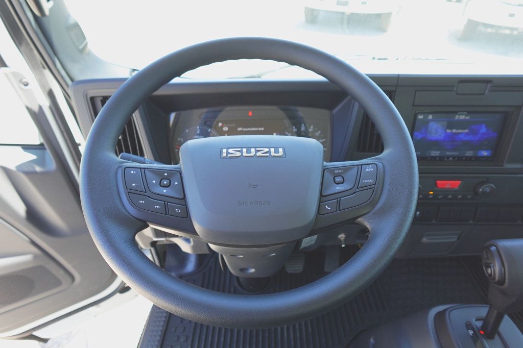 2025 Isuzu NRR (20ft Box w/ Lift Gate) - 22596726 - 26