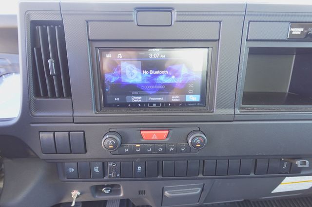 2025 Isuzu NRR (20ft Box w/ Lift Gate) - 22596726 - 35