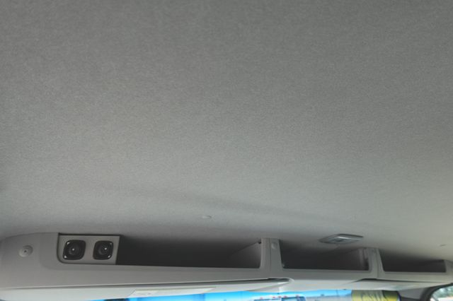 2025 Isuzu NRR (20ft Box w/ Lift Gate) - 22596726 - 37