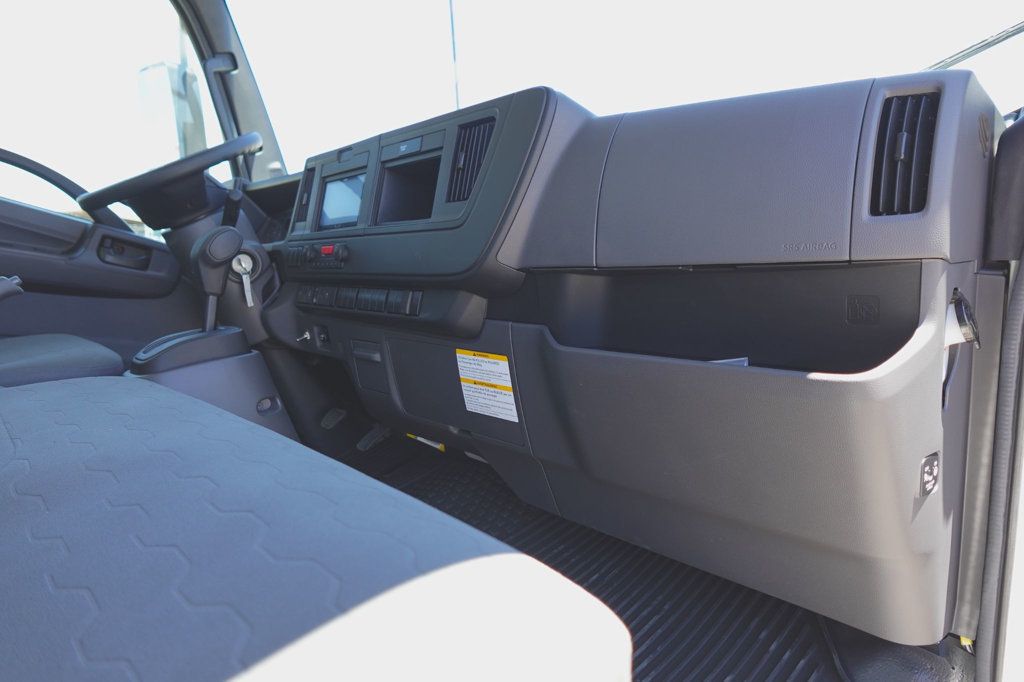 2025 Isuzu NRR (20ft Box w/ Lift Gate) - 22596726 - 38