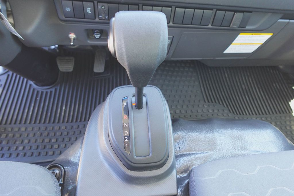 2025 Isuzu NRR (20ft Box w/ Lift Gate) - 22596726 - 40