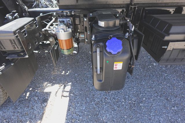 2025 Isuzu NRR (20ft Box w/ Lift Gate) - 22596726 - 45