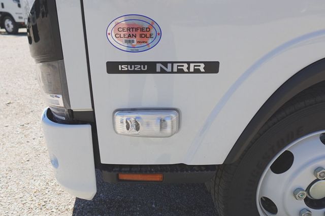 2025 Isuzu NRR (20ft Box w/ Lift Gate) - 22596726 - 46
