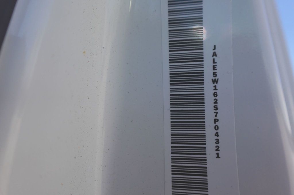 2025 Isuzu NRR (20ft Box w/ Lift Gate) - 22596726 - 49