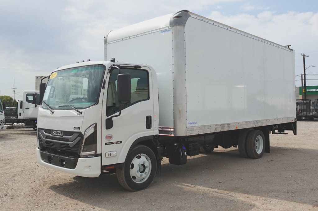 2025 Isuzu NRR (20ft Box w/ Rail Lift) - 22506552 - 2