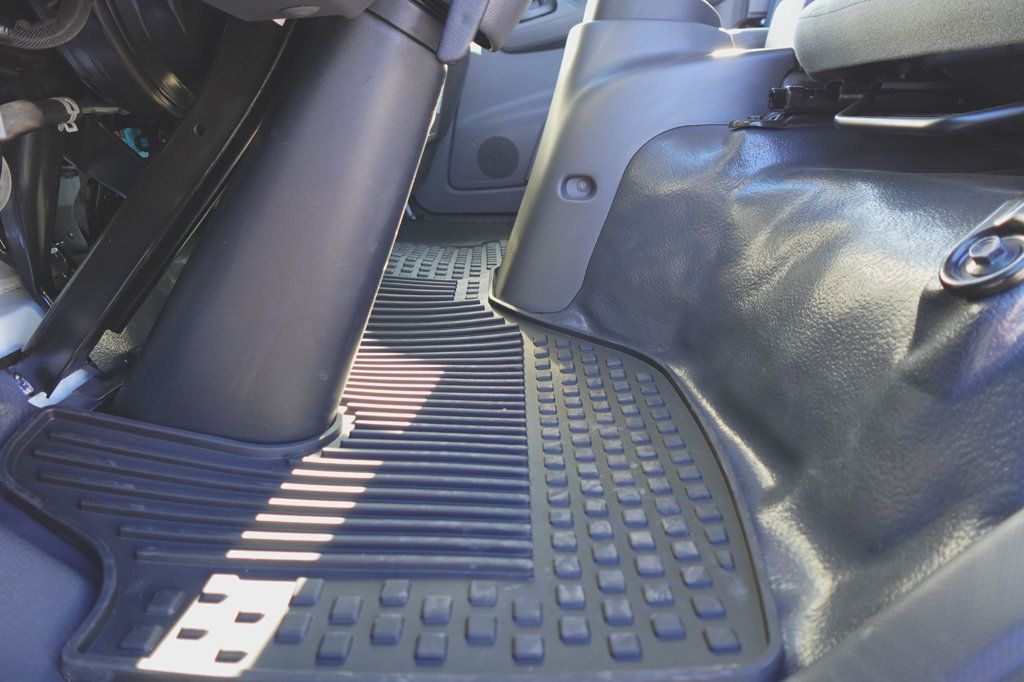 2025 Isuzu NRR (21ft Stake Bed w/ ICC Bumper) - 22626024 - 19