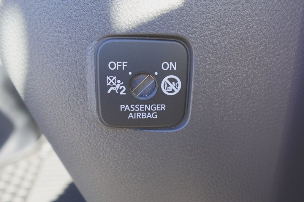 2025 Isuzu NRR (21ft Stake Bed w/ ICC Bumper) - 22626024 - 36