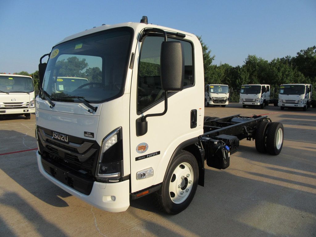 2025 Isuzu NRR (Chassis - Diesel) - 22574370 - 2