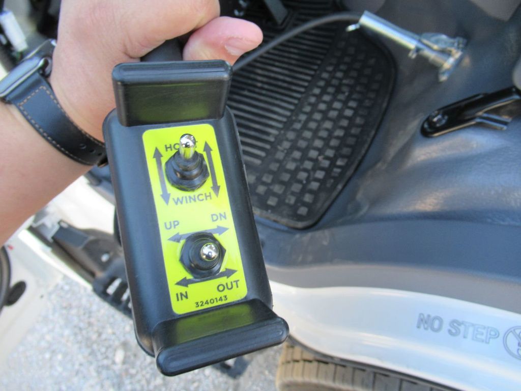 2025 Isuzu NRR (Switch-N-Go 12ft Chipper Truck) - 20456168 - 31