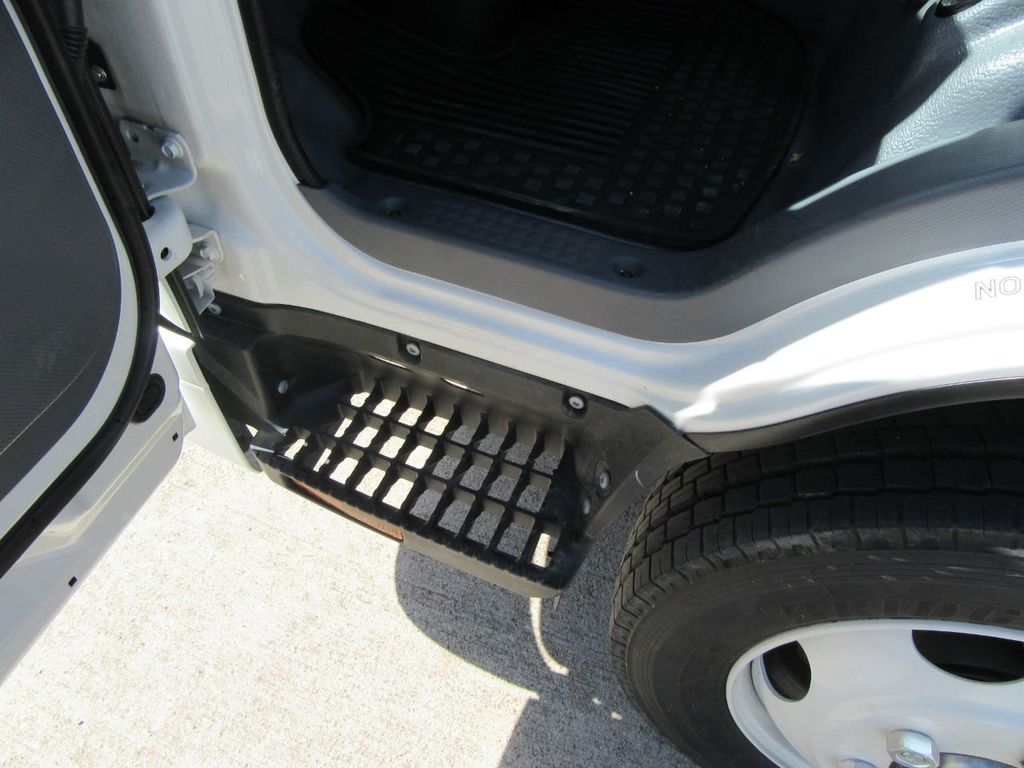 2025 Isuzu NRR (Switch-N-Go 12ft Drop Box) - 20458189 - 18