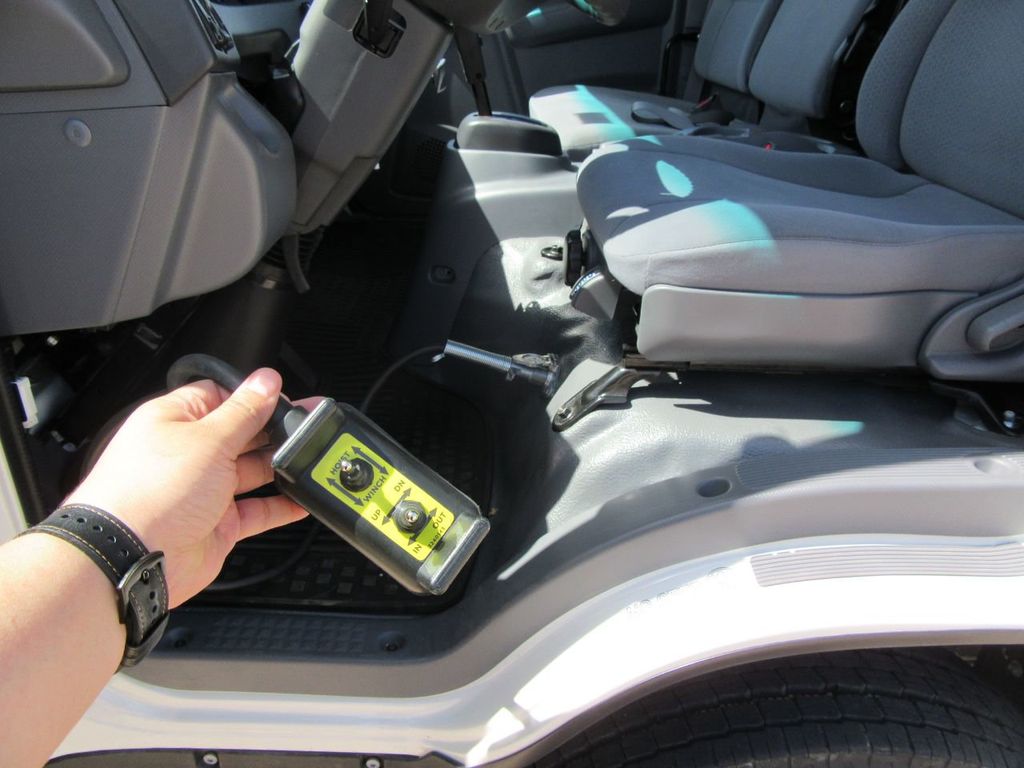 2025 Isuzu NRR (Switch-N-Go 12ft Drop Box) - 20458189 - 35